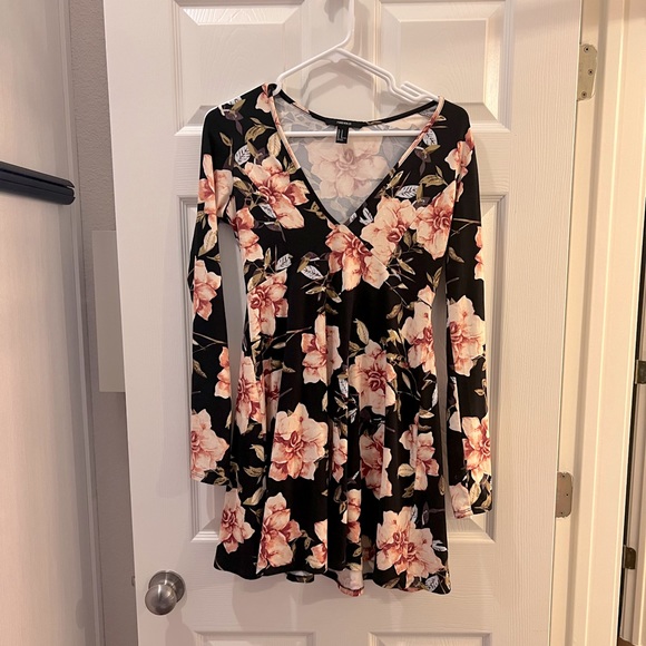 Forever 21 Dresses & Skirts - Forever 21 medium long sleeve dress